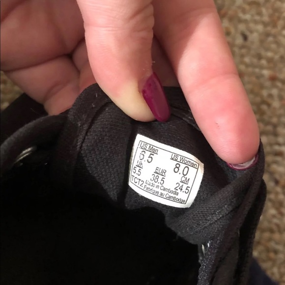 Black vans - Picture 3 of 3